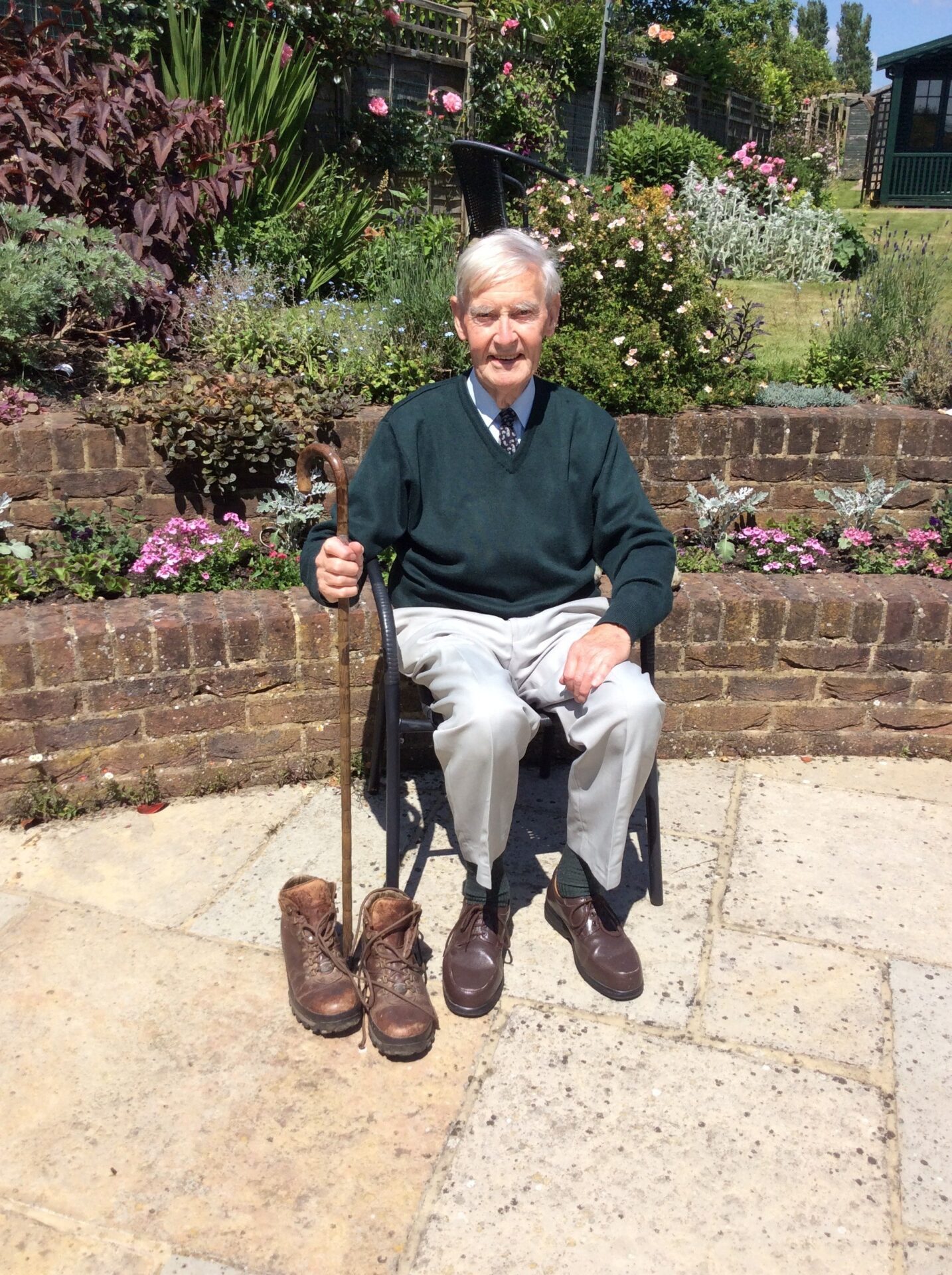 Dr Peter Hubert Walker Sheard