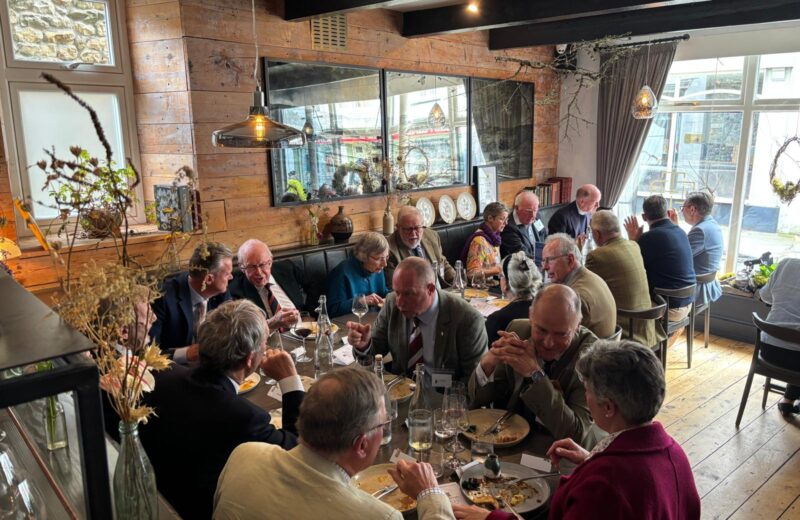 1525 Society Lunches Bring OS, Parents and Friends of the School Together in Sedbergh and London